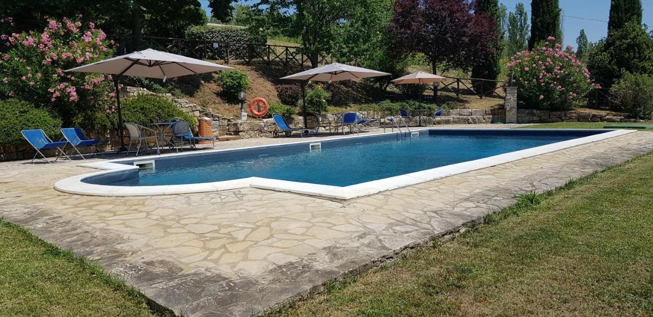 Case In Campagna Con Piscina A Todi Buitenkant foto