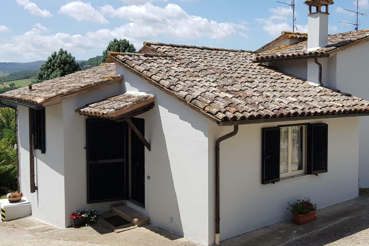 Case In Campagna Con Piscina A Todi Buitenkant foto