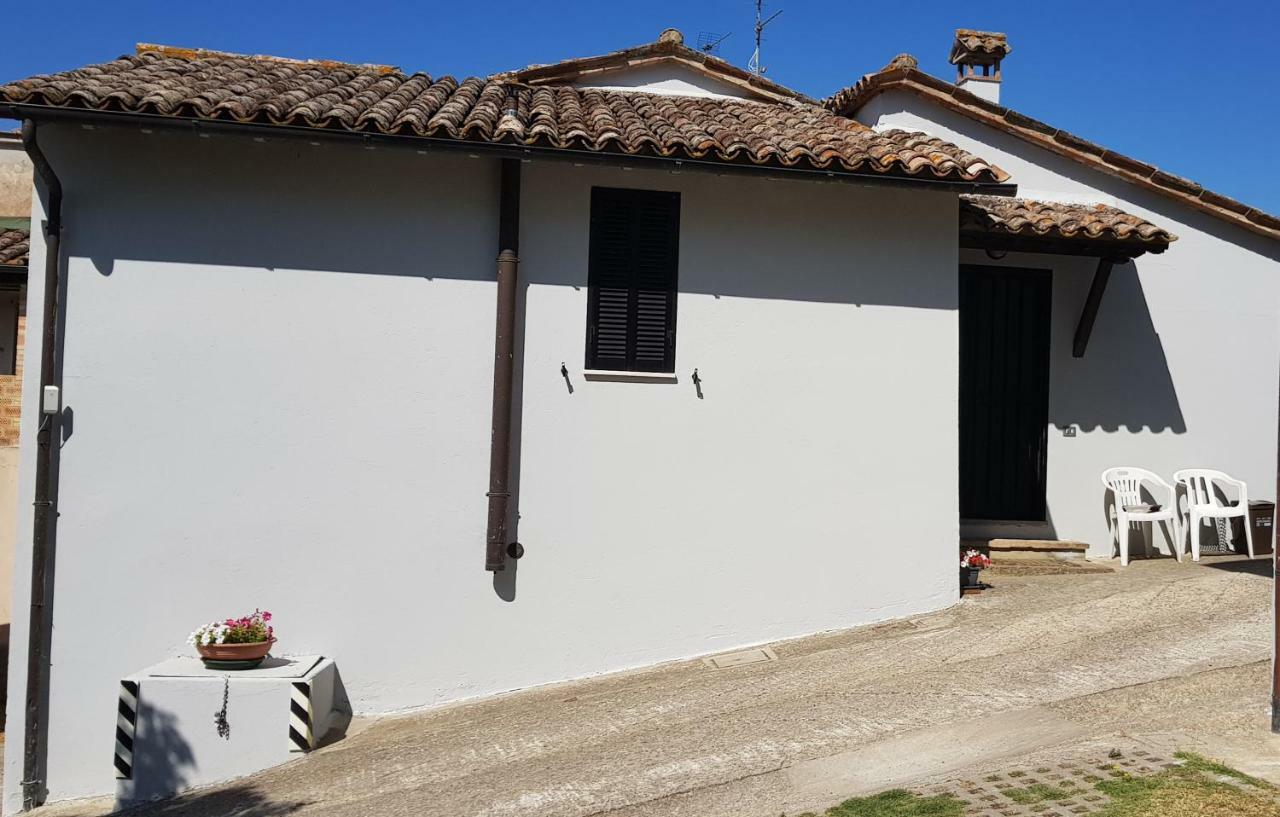 Case In Campagna Con Piscina A Todi Buitenkant foto