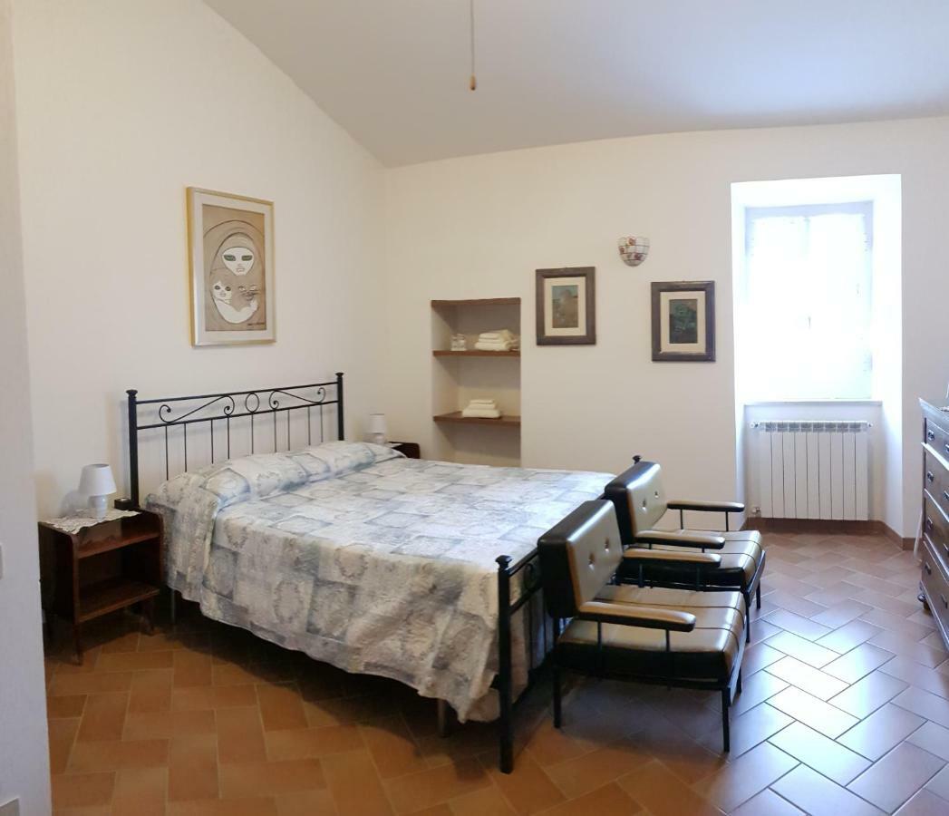 Case In Campagna Con Piscina A Todi Buitenkant foto